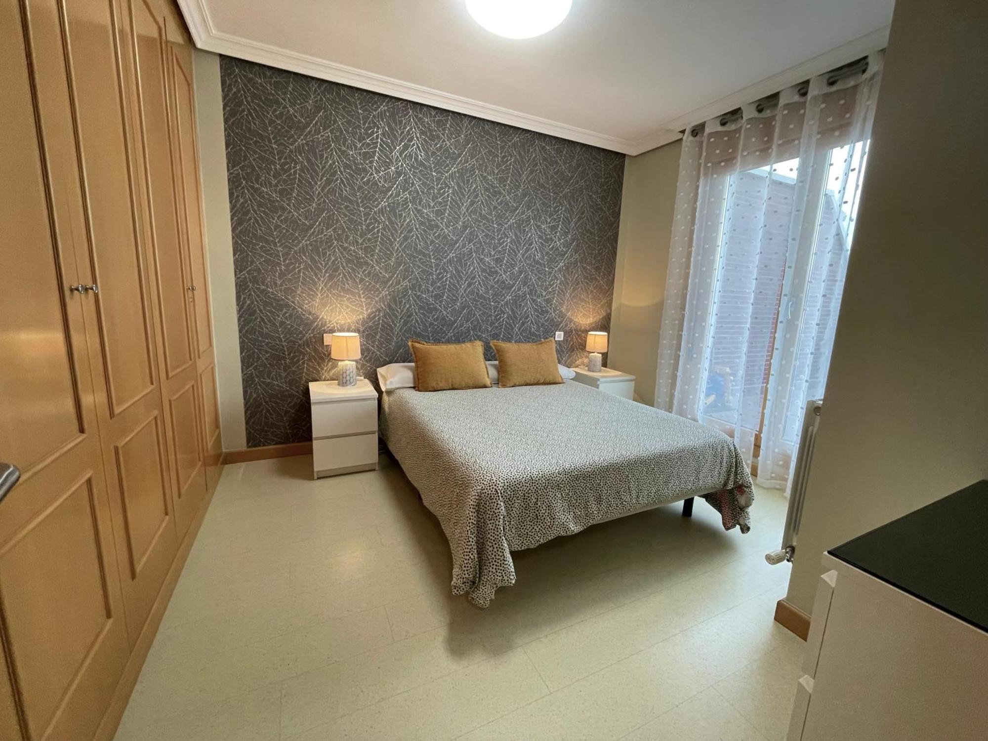 Apartamento Con Gran Terraza Y Vistas A La Catedral. Burgo Exterior foto